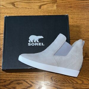 Sorel Light Gray Suede Chelsea Sneakers